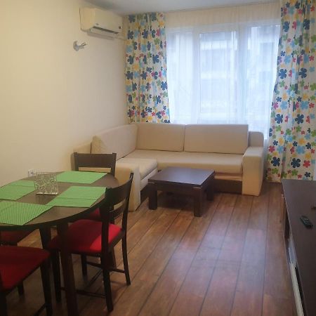 Sunny Apartment Burgas Stad Buitenkant foto