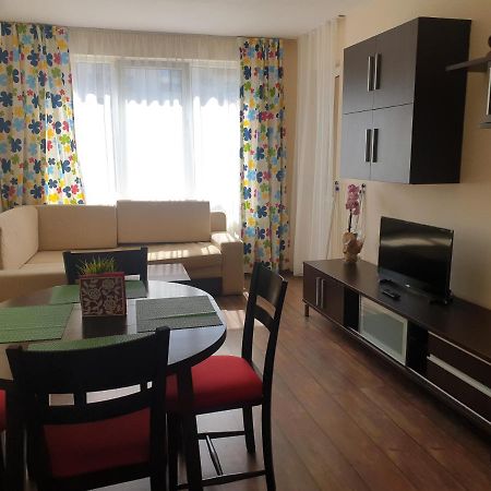 Sunny Apartment Burgas Stad Buitenkant foto
