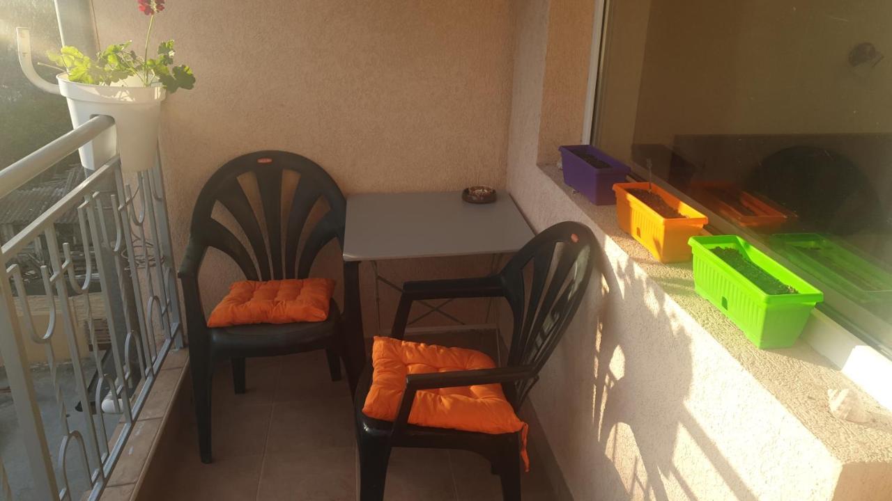 Sunny Apartment Burgas Stad Buitenkant foto