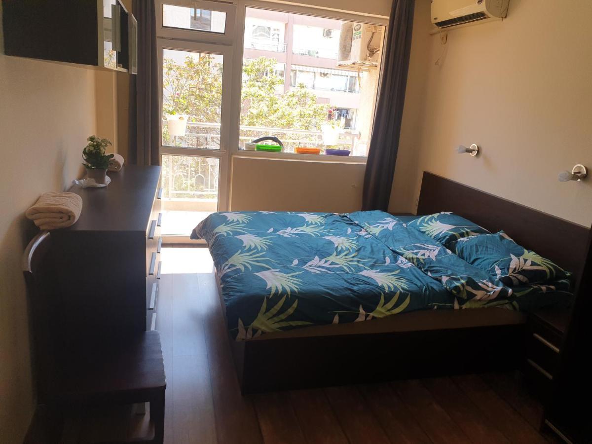 Sunny Apartment Burgas Stad Buitenkant foto