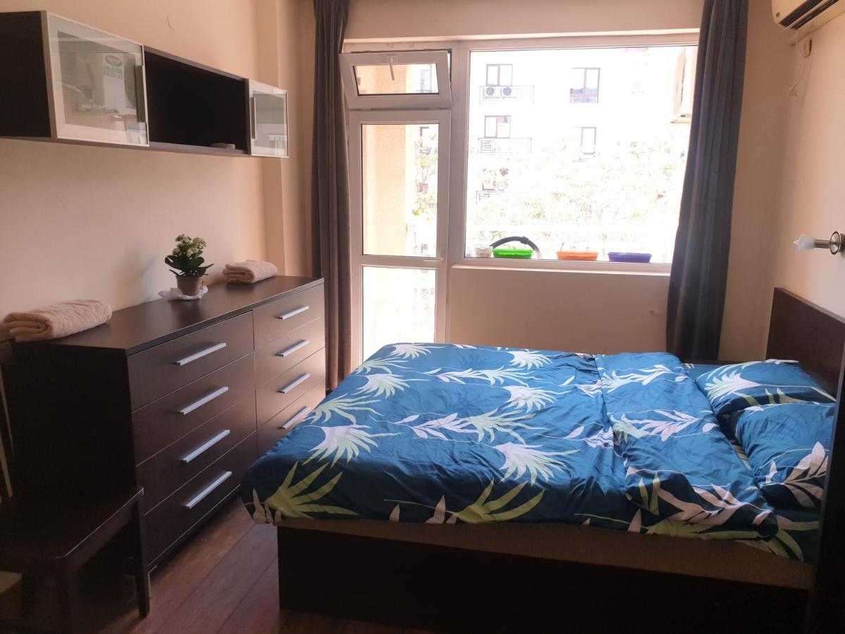 Sunny Apartment Burgas Stad Buitenkant foto